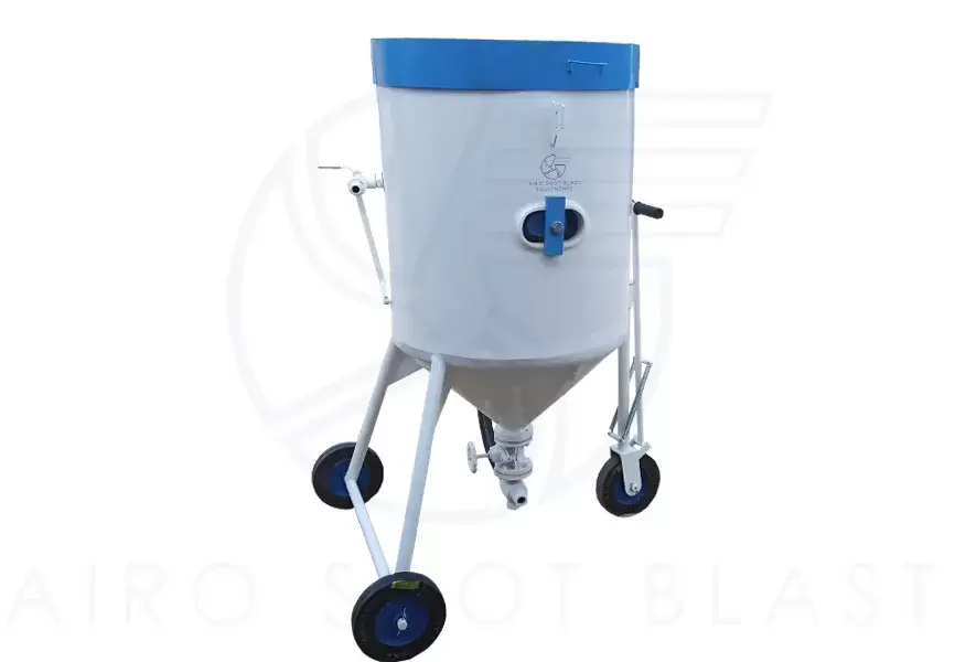 AIRO P7 1000 - Portable Sand Blasting Hopper view 3