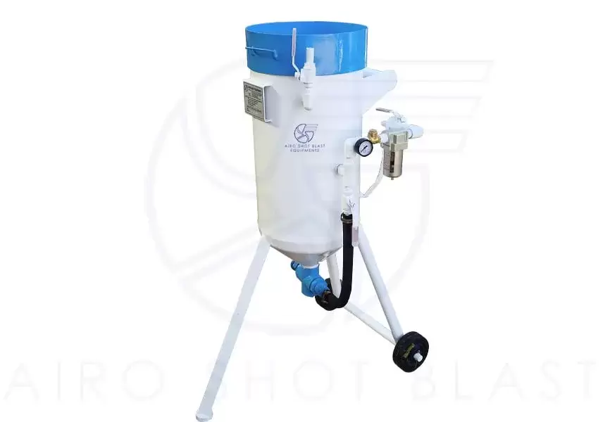 AIRO P7 150 - Sand Blasting Hopper view 3
