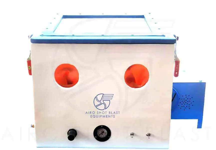 Bench Top Sand Blasting Cabinet view 2